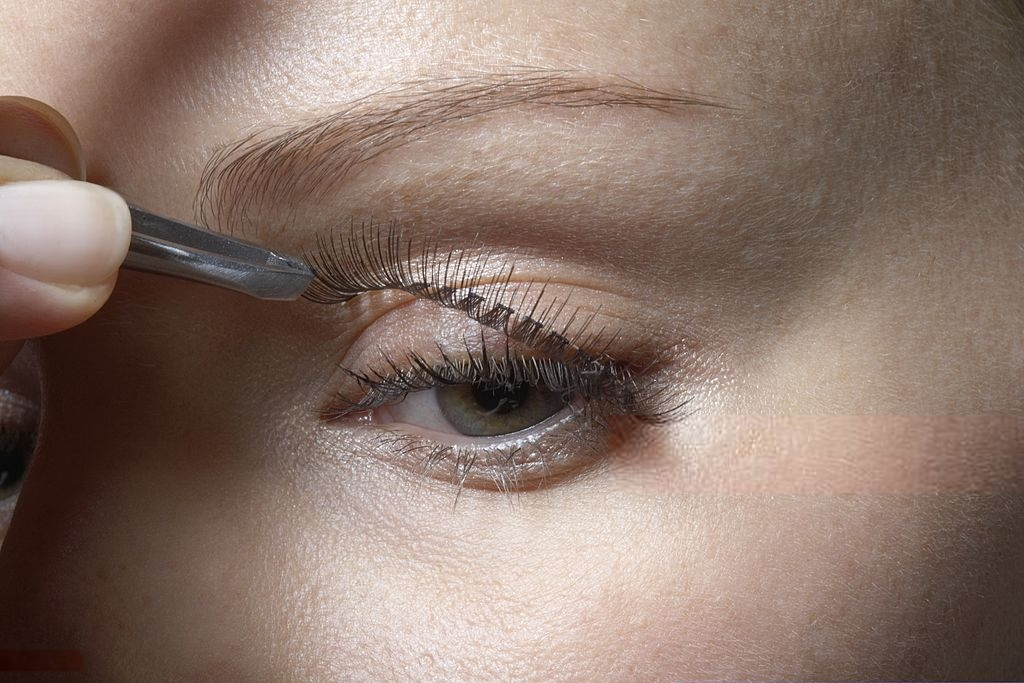 Eyelash services in Toronto